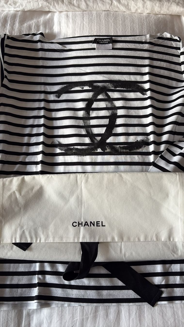 Chanel Pulls & Sweat-shirts: Marinière Chanel – D'occasion à Montreux par princessleia