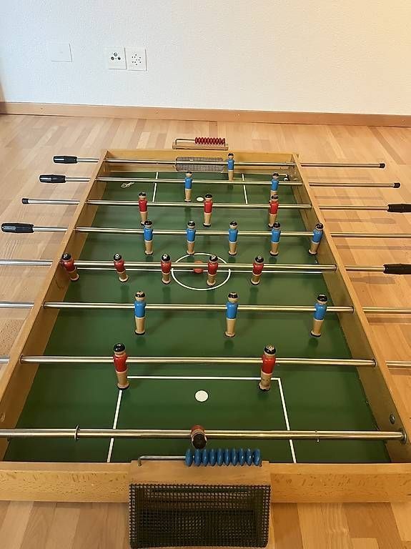 Giochi: Fussball Kickertisch - Vintage – Usato da Rorschach venduto da VE5PA