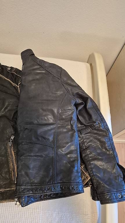 Giacche: Lederjacke – Usato da Rain venduto da Ludaric