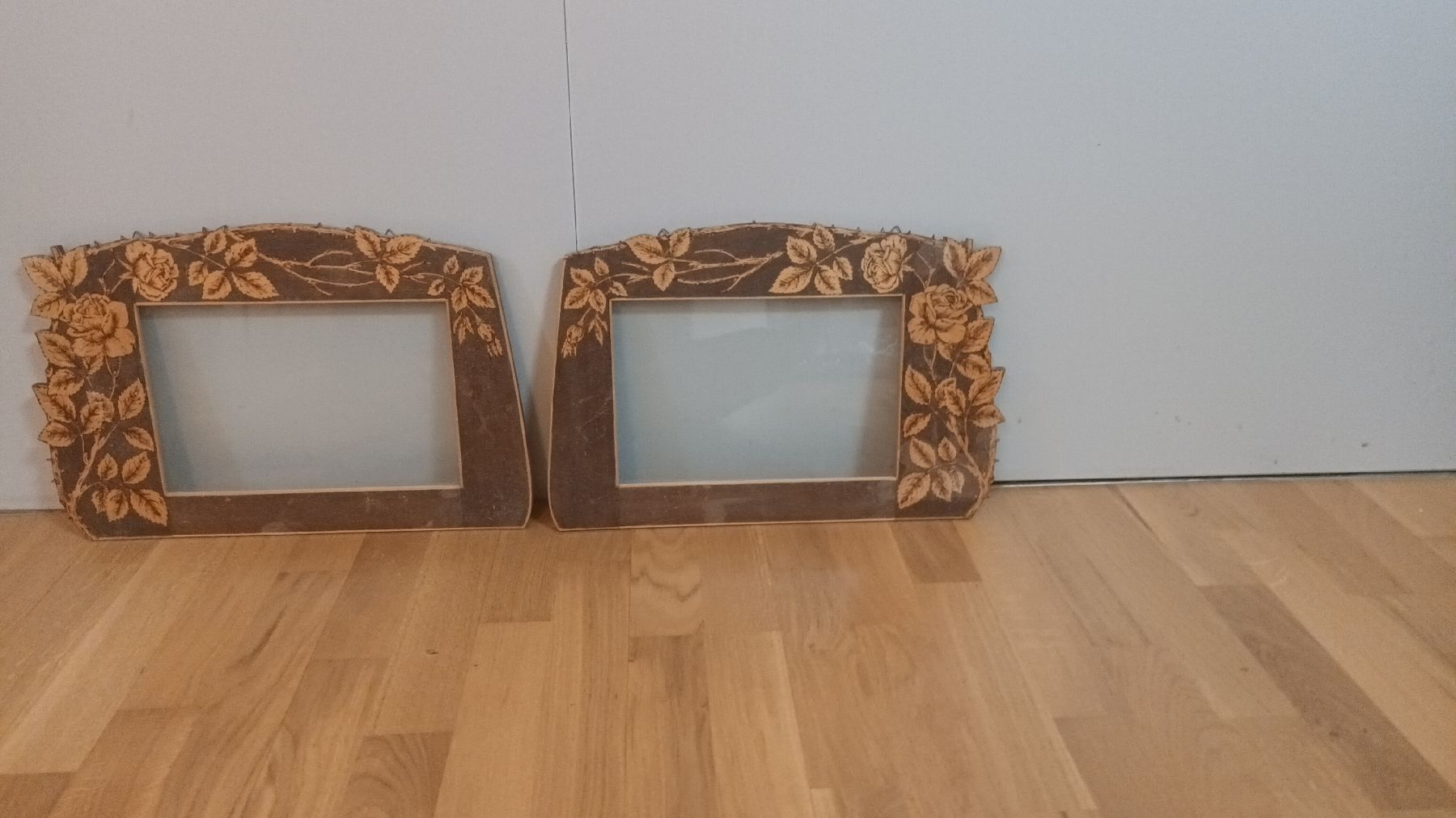 Cornici: 2 schöne antike Bilderrahmen 30cm x 20cm – Usato da chur venduto da erika025