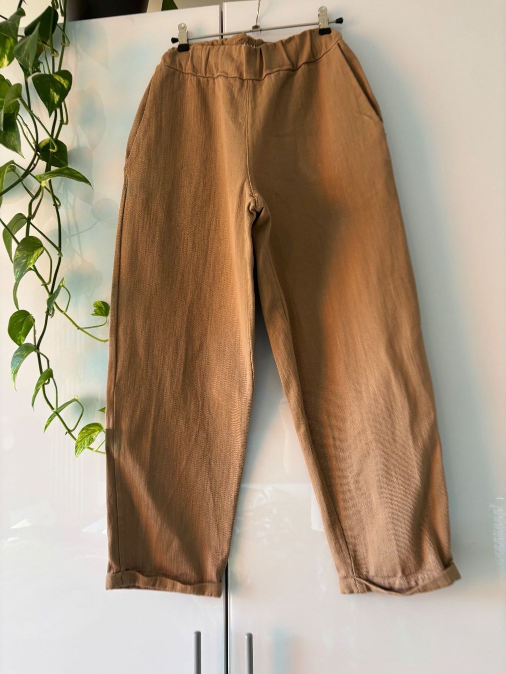 Pantaloni: LABO:ART  beige-braune Hose – Usato da Zürich venduto da missmodernage