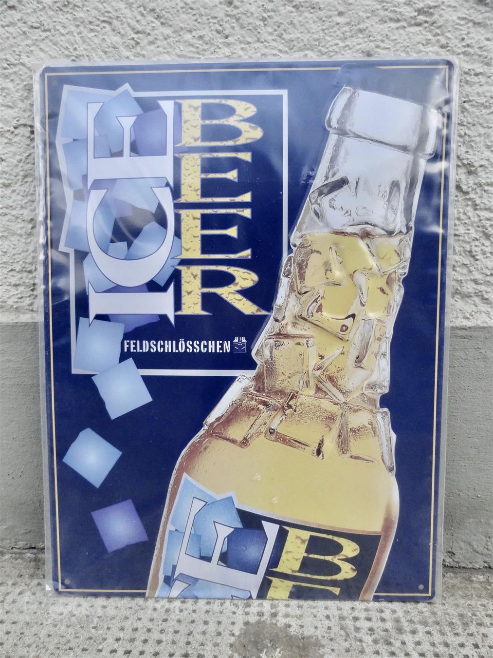Feldschlösschen Insegne: BLECHSCHILD SCHILD BIER FELDSCHLÖSSCHEN ICE BEER WERBESCHILD – Nuovo e nell'imballaggio originale da Kerzers venduto da bottlesandboxes 2