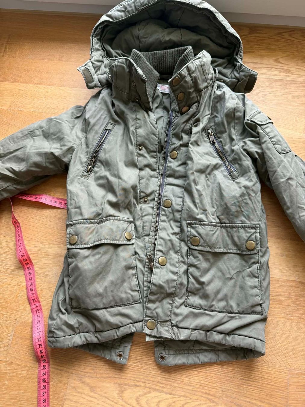 H&M Giacche & Cappotti: H&M Winterjacke Khaki Gr. 104 – Usato da Riehen venduto da ann_76jw