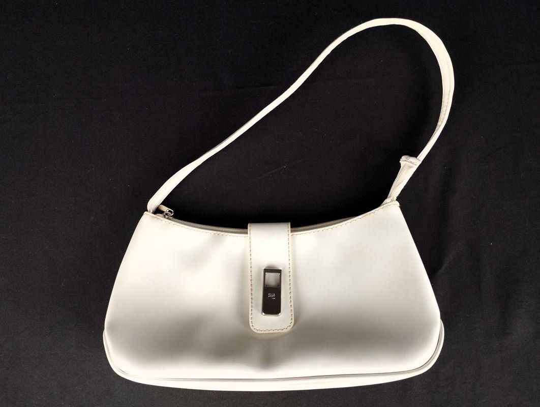 Borse da donna: FC Handtasche – Usato da Schübelbach venduto da Restwert_Schubelbach 1