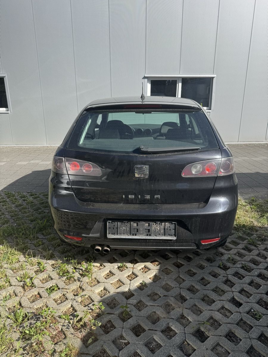 Seat Automobili: Seat Ibiza – Usato da Aarwangen venduto da vic_8t2r 4