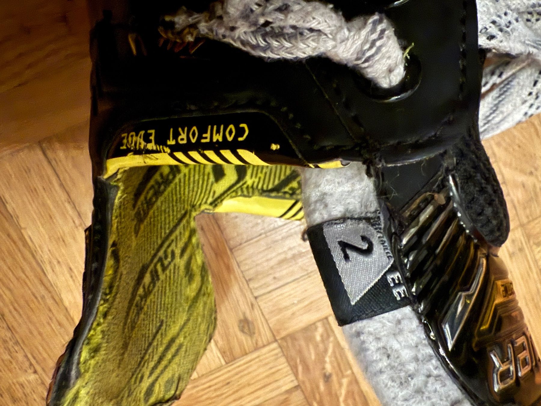 Bauer Pattini da ghiaccio: Bauer Supreme M4 Size 2/EE – Usato da Au (ZH) venduto da Arbeitsameise 4