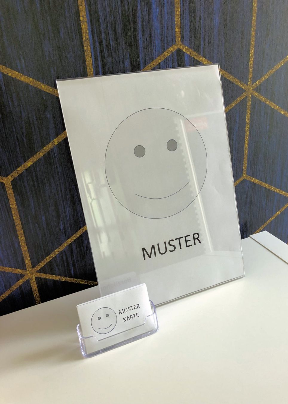 Sonstige Dekorationen & Accessoires: Präsentationsständer und Visitenkarten-Halter – Gebraucht aus Rüti ZH von Jasna89 1