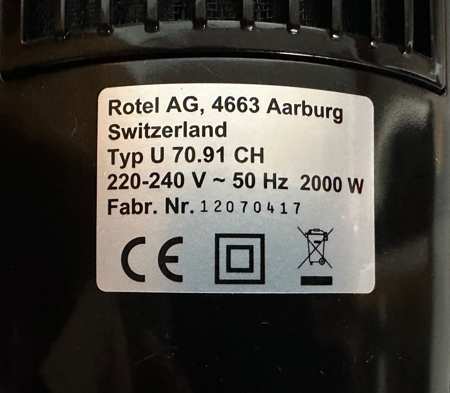 Rotel Radiatori: Heizlüfter Schwarz Keramik 2000W – Usato da Fehraltorf venduto da rol_g522 2