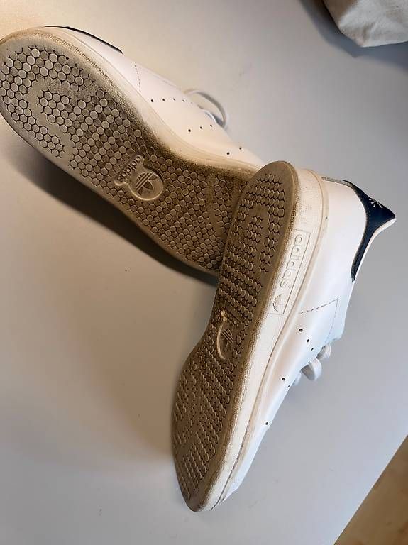 Damenschuhe: Stan Smith Sneaker, weiss  40 2/3 – Gebraucht aus Zumikon von Fahrgaestin 2