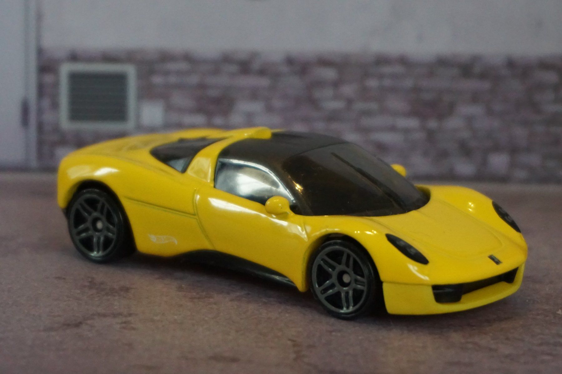 Hot Wheels Modellini d'auto: HotWheels Gordon Murray COOL !!!!!!!!!!!!!!! – Usato da Reiden venduto da Doppeldecker69