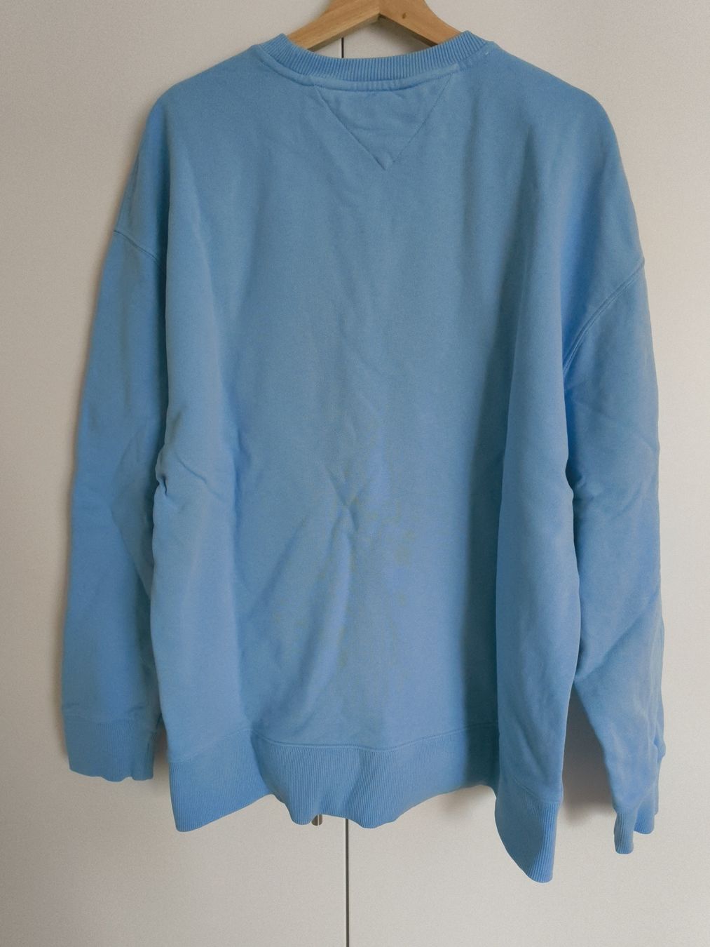Pullover & Sweatshirts: Tommy Jeans Sweatshirt, Grösse L, hellblau – Gebraucht aus Bern von TxZ 1