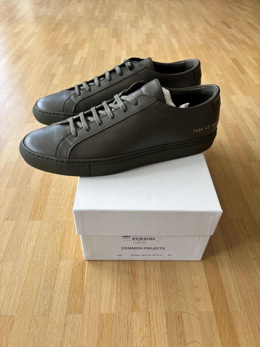 Scarpe da uomo: COMMON PROJECTS luxury sneakers Achilles Low EU43 – Nuovo e nell'imballaggio originale da Kriens venduto da T_notch