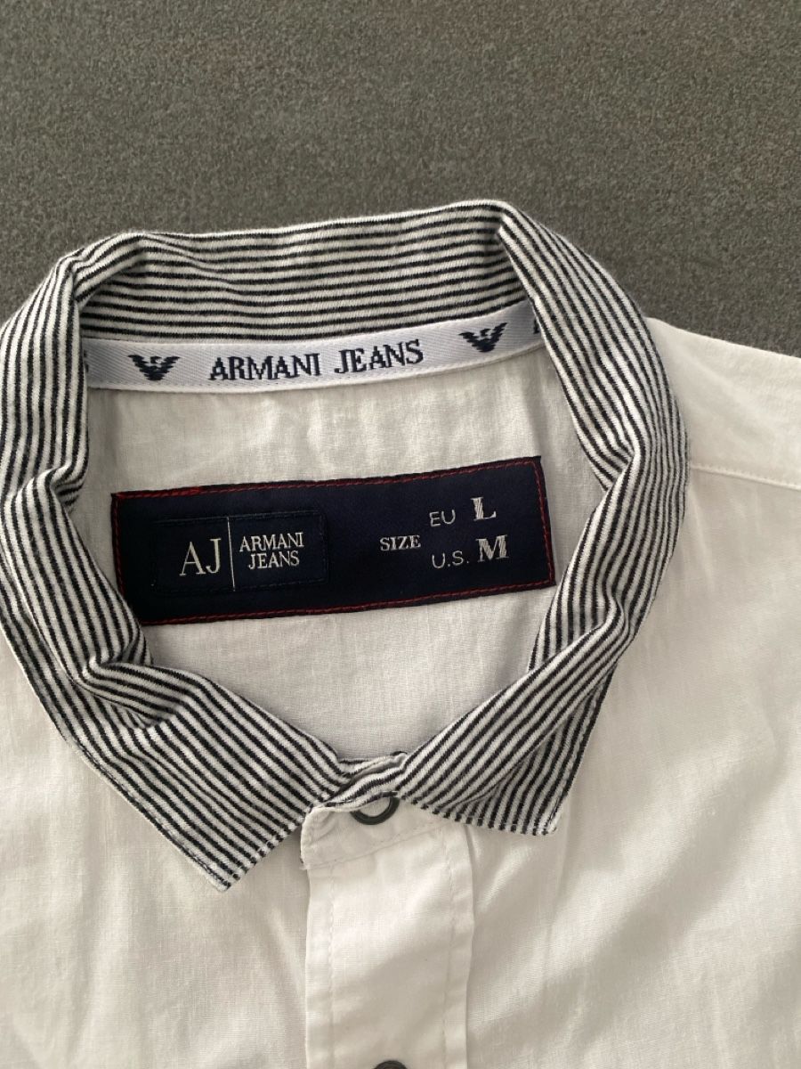Armani Hemden: Chemise Armani Jeans blanche courte – Gebraucht aus Grenchen von O.r.i.g. 1