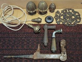 diverse antike Artikel/ Messing/ Metall/ knauf/ Türfalle..