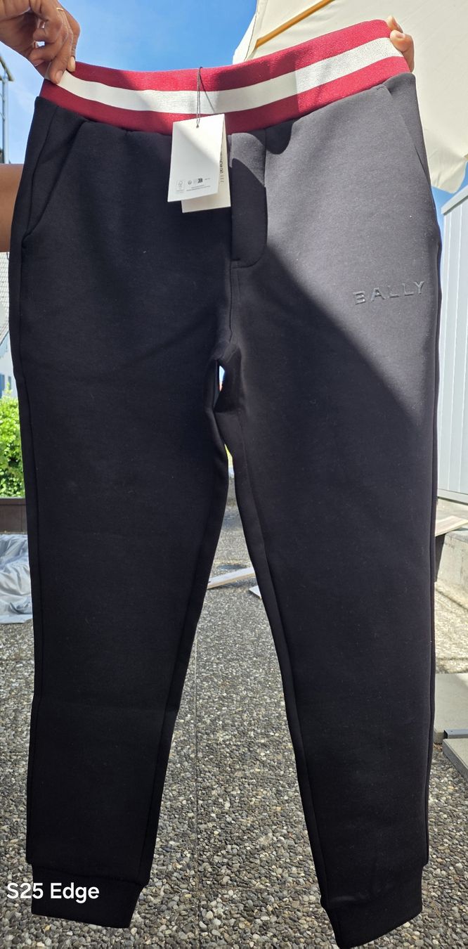 Bally Pantalons: Bally Joggers – Neuf avec emballage d'origine à Lützelflüh-Goldb par kat_g7yh 2