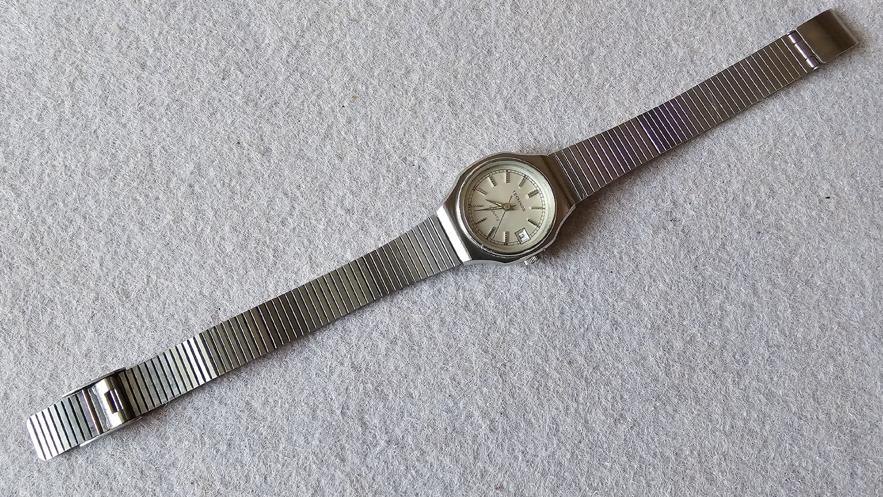 Technos Orologi: TECHNOS Swiss Made Elegante Damenuhr 26 mm – Usato da Speicher venduto da Swisswtch 7