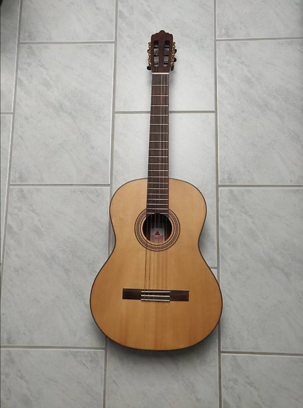 Strumenti musicali: Gitarre La Mancha Rubi SM – Usato da Küssnacht am Rigi venduto da schweizerrose 1