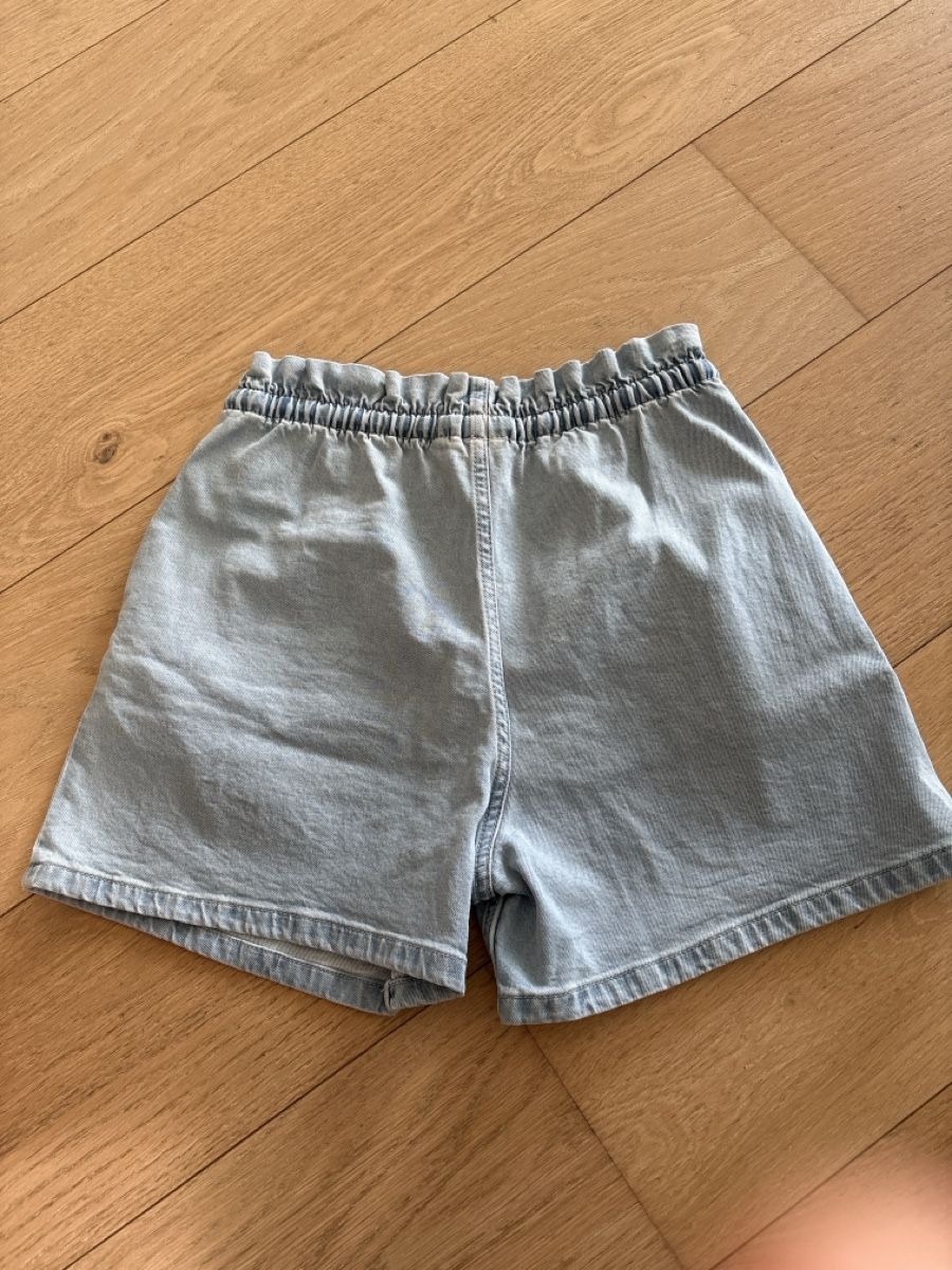 H&M Hosen: Jeans Shorts mit Bändel 164 – Gebraucht aus Neuenkirch von Panamericana 1