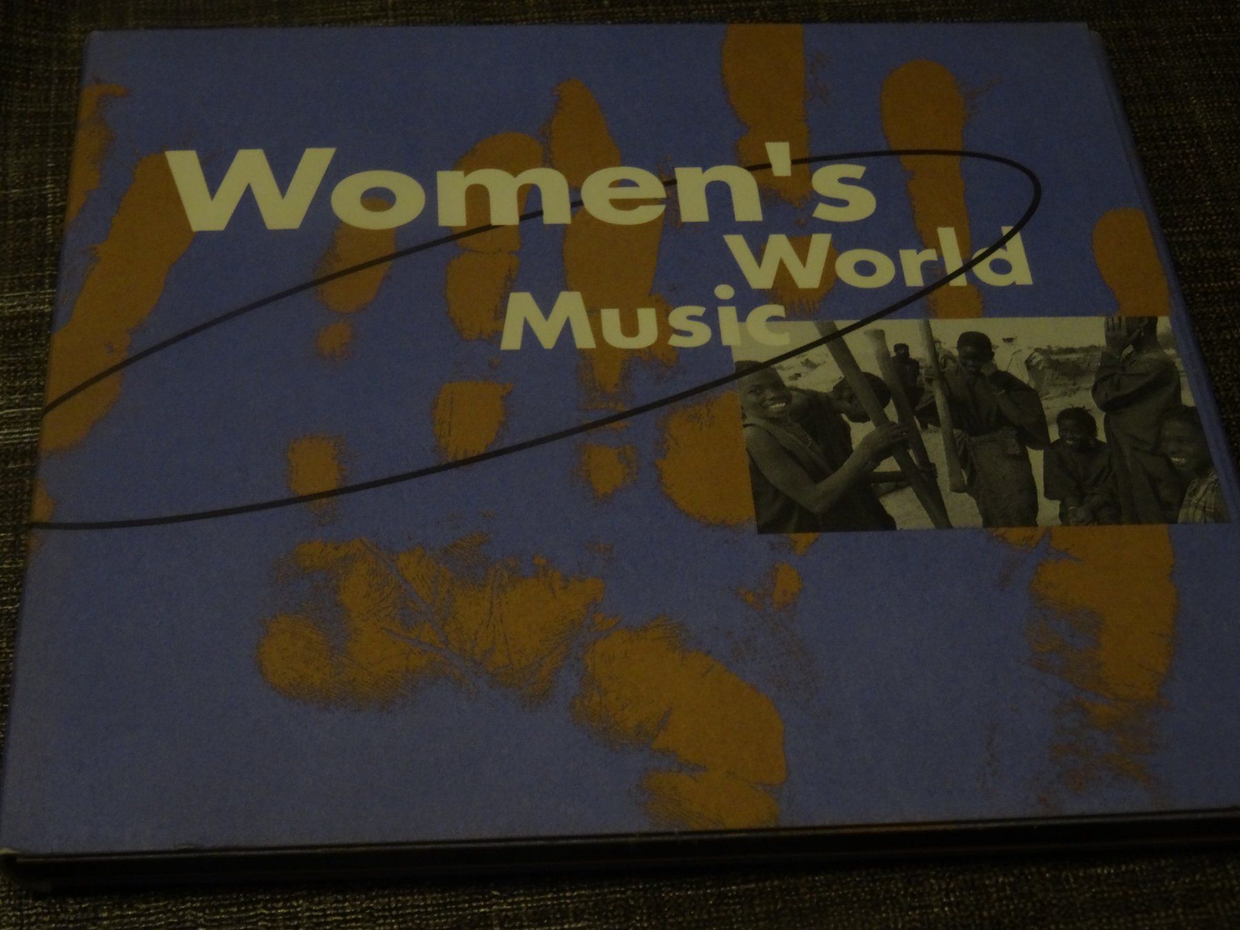 CDs: Women's World Music CD – Gebraucht aus Olten von Disc-Ausverkauf