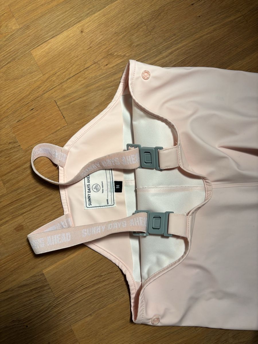 Pantalons: Regenhose Grösse 98 pink – D'occasion à Pfäffikon ZH par Salibandy 2