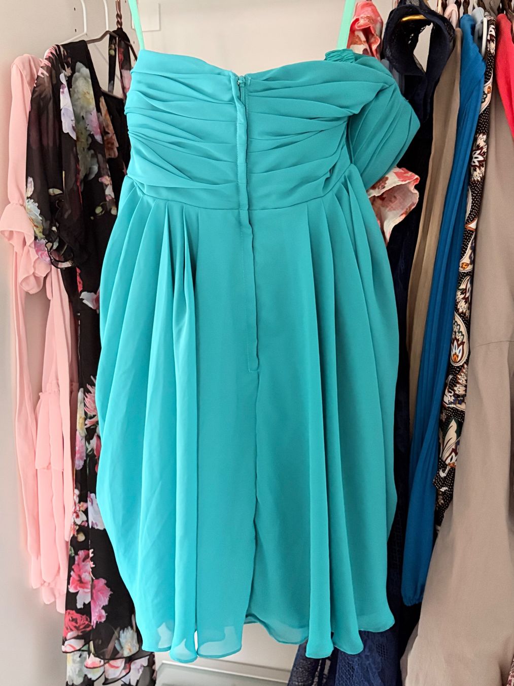 Robes: Kleid – Neuf (Voir description) à Bauma par duj_9dsw 4
