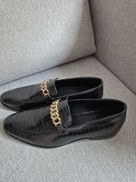 Zign Lederschuh mit Verzierung in Goldoptik, Grösse 46