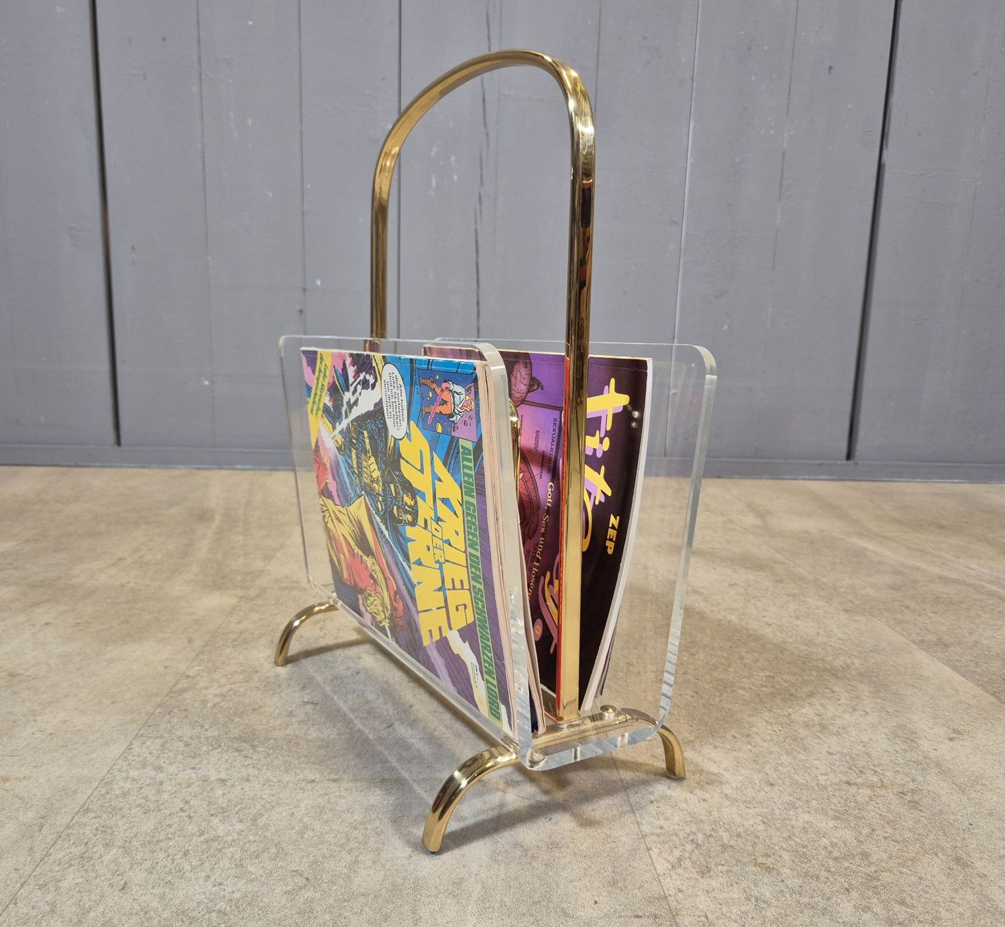 Altro per la casa: Messing Plexiglas Zeitschriftenständer Magazin Rack 60er – Usato da Nottwil venduto da Wondewa-Shop 1