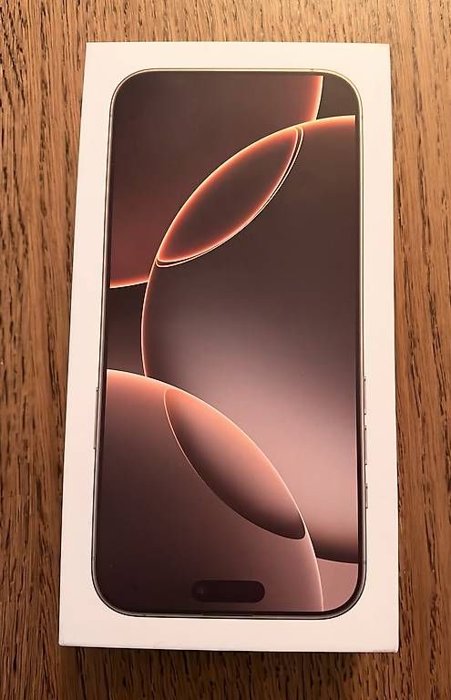 Telefoni cellulari / Smartphones: iPhone 16 Pro Max 512 GB  Natural Titanium  – Usato da Luzern venduto da Carlita010 4