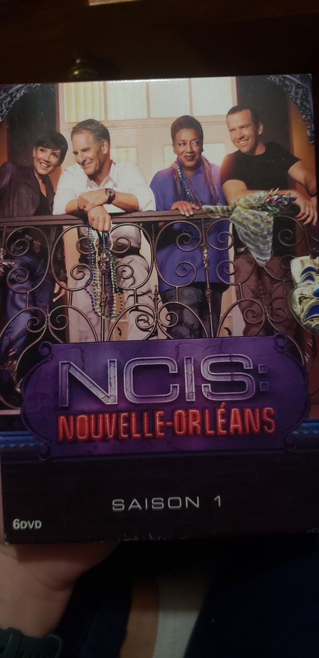 Tutti i DVDs: NCIS Nouvelle-Orléans 3 saisons – Usato da Le Séchey venduto da Jill93