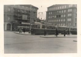 Bern BE Straßenbahn Endstation mit Fahrgästen foto 8x6