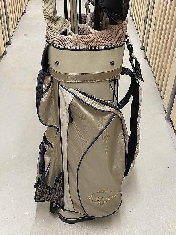 Taschen: Golftasche – Gebraucht aus Bern von mia_8nfn 1