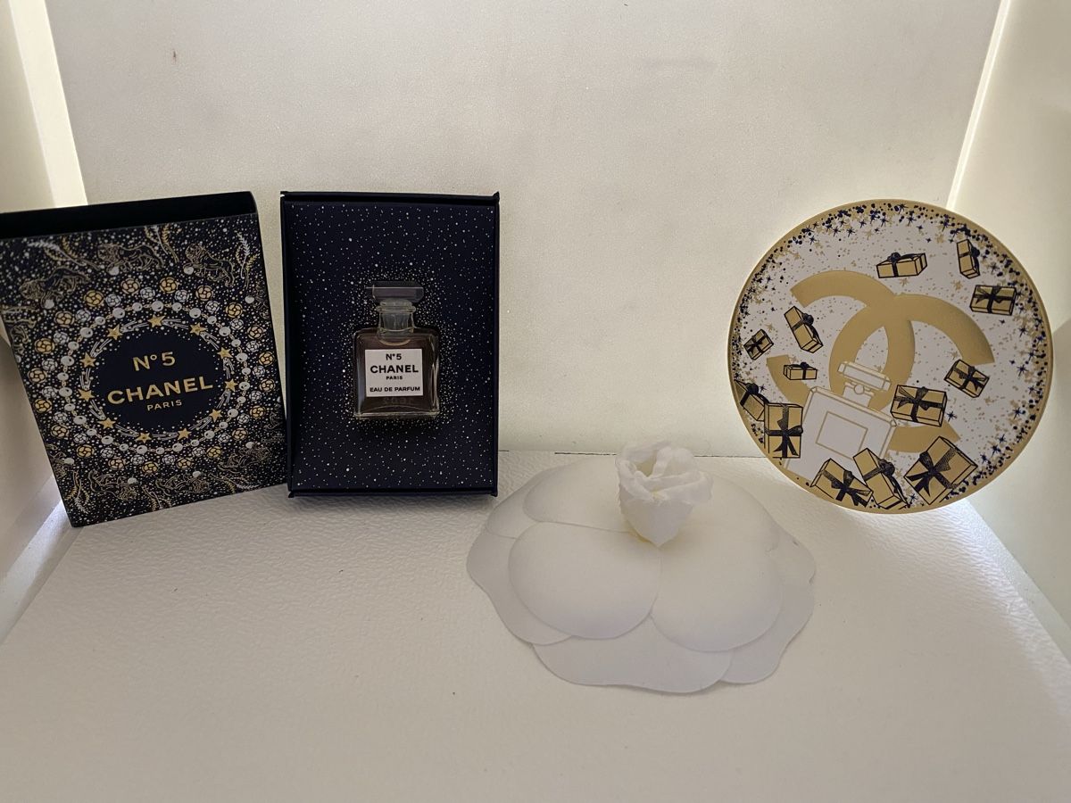 Chanel Profumi & Eau de Toilette: Trio miniatures Chanel No 5 – Nuovo e nell'imballaggio originale da Bouveret venduto da wes_7zll