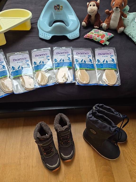 Giocattoli: Diverse Kinder- & Babyutensilien – Usato da Kriens venduto da Moana89 3
