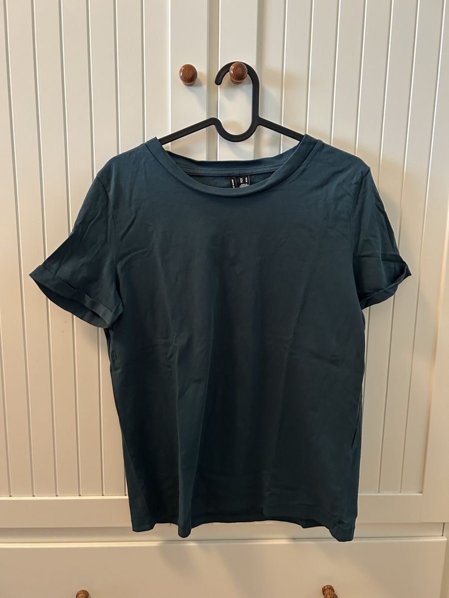 Vero Moda T-shirt: T-Shirt Vero Moda M – Usato da Basel venduto da stb_27