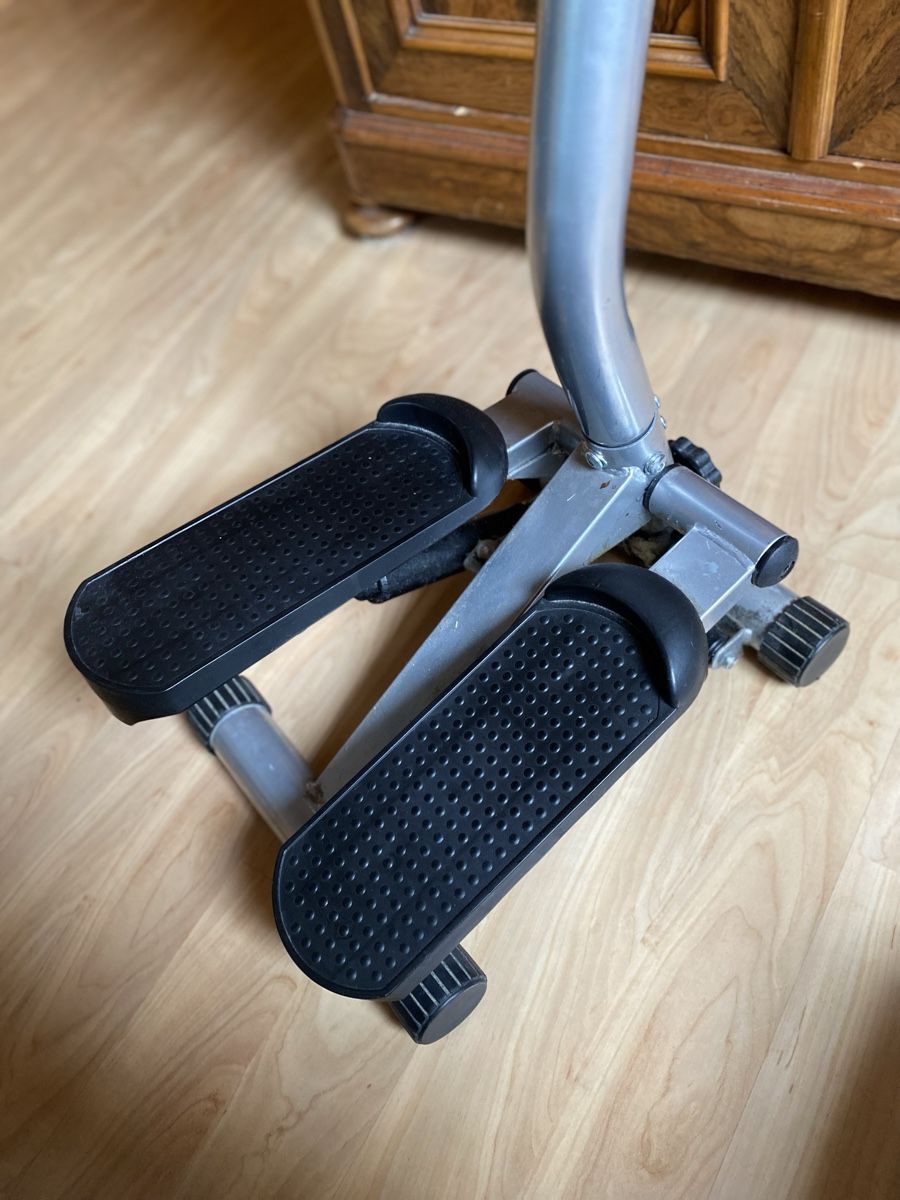 Hometrainer: Stepper ab 1.- fr . Freiburg, PLZ 1656! – Difettoso da Netstal venduto da m_m_c6xv 2