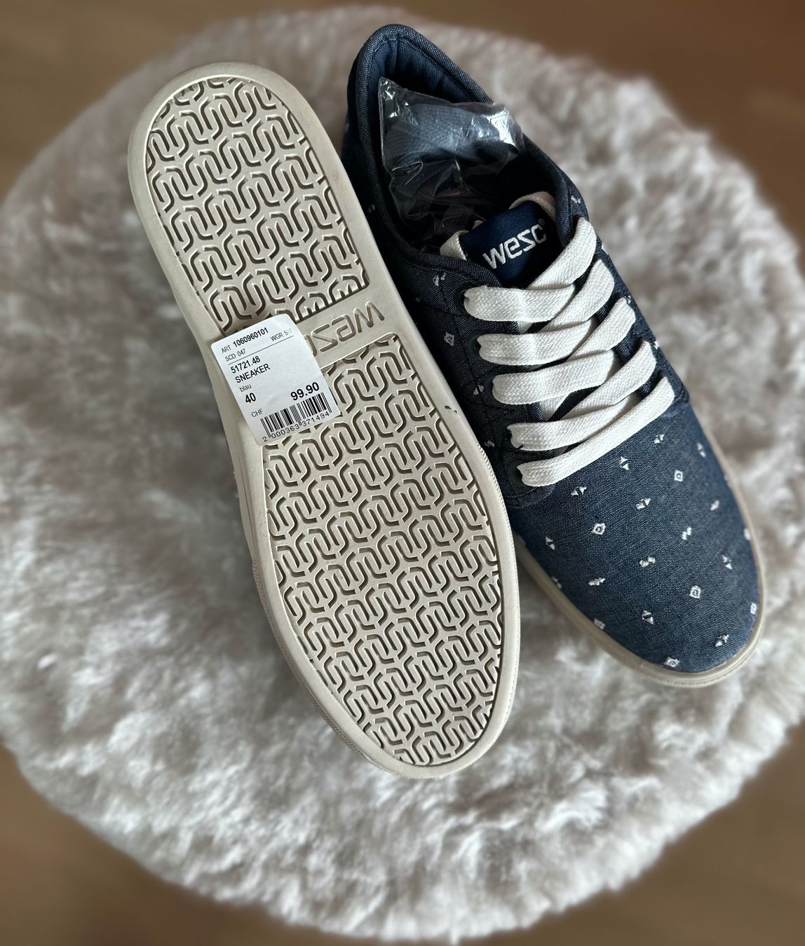 Herrenschuhe: Wesc Freizeit Sneaker, mit dezentem Stickmuster, Nagelneu – Gebraucht aus Regensdorf von KalleButz 2