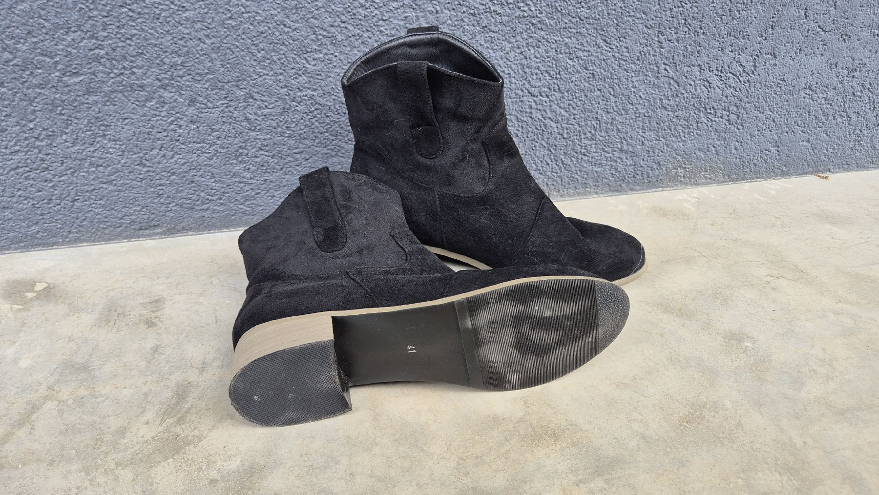 Chaussures femmes: Cowboystiefelette – Neuf (Voir description) à Bitsch par Leetschii 1