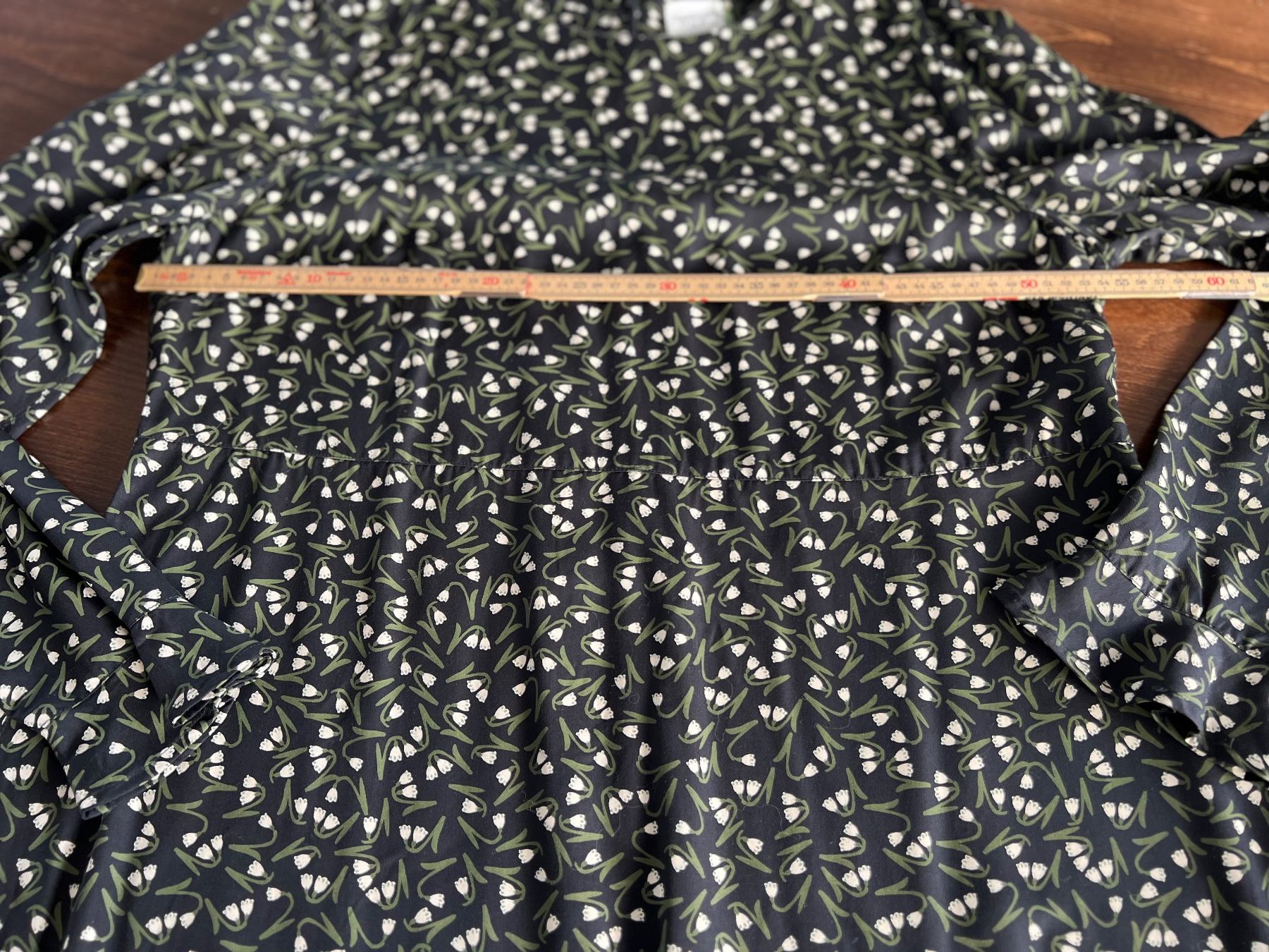 Robes: People Tree- Kleid mit Blumenmuster Gr. 42 – D'occasion à Ebmatingen par Mistelu 2