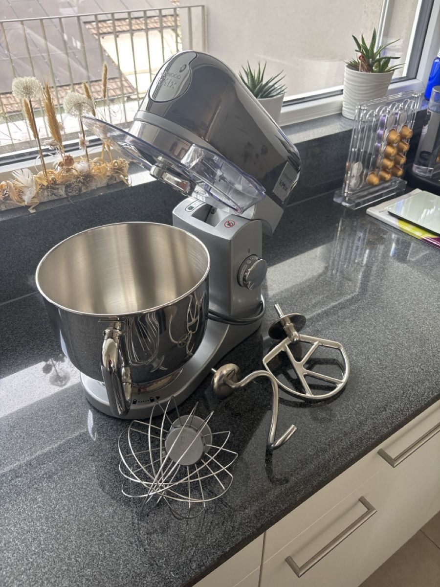 Kennwood Elettrodomestici da cucina: Küchenmaschine – Usato da Wangs venduto da hockey70