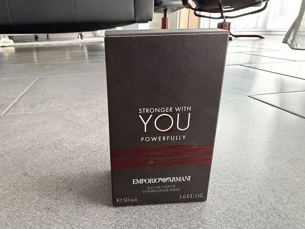 Armani Profumi & Eau de Toilette: Giorgio Armani Parfüm "Stronger With You Powerfully" – Nuovo (secondo la descrizione) da Langenthal venduto da fleurlumineuse 3