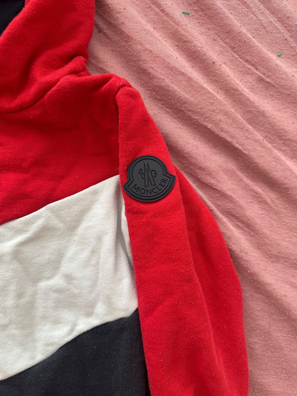 Moncler Maglioni & Felpe: Moncler Hoodie – Usato da Dürrenroth venduto da tvy_bh56 1