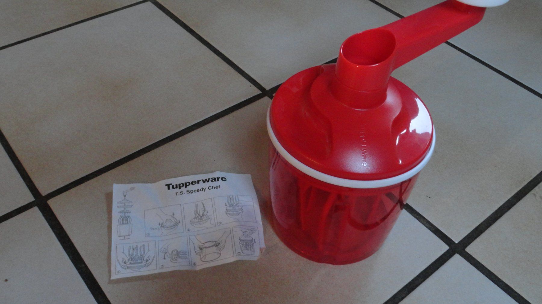Tupperware Appareils de cuisine: Tupperware Speddy Chef Küchenblitz Neuwertig Rot oder H.blau – Neuf (Voir description) à Gstaad par Meiel2020 3