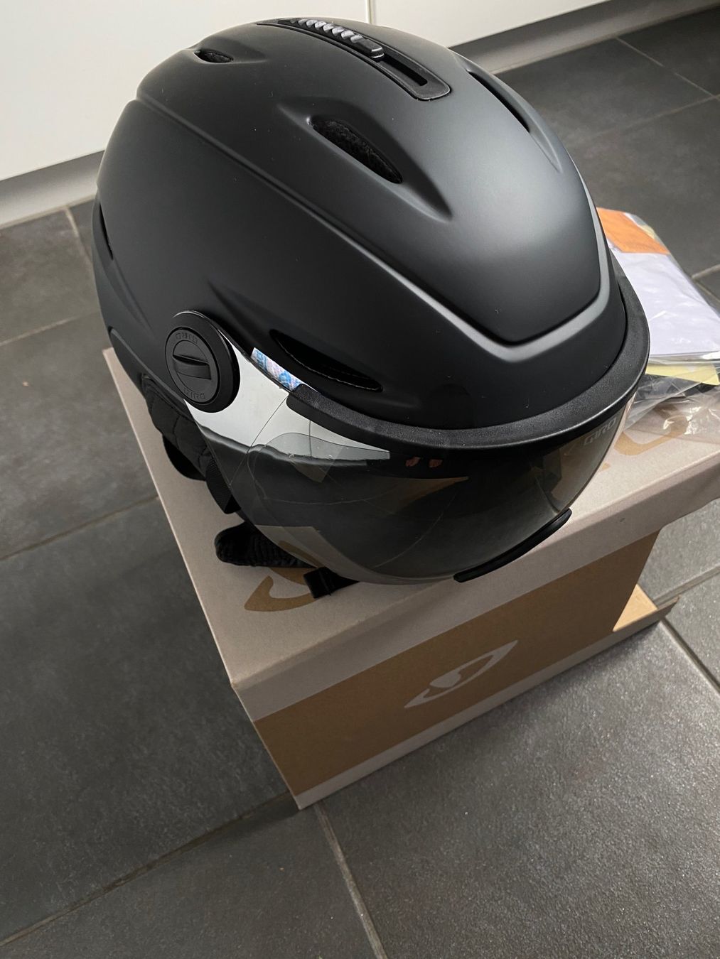 Giro Casques: Schneesporthelm – Neuf avec emballage d'origine à Bern par hoover08 2