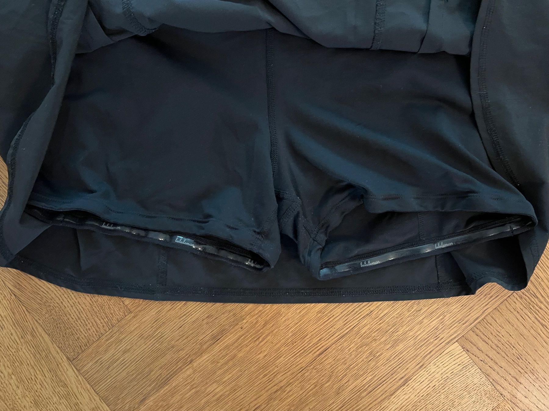 Lululemon Gonne: lululemon Run Skirt, Size 8 – Usato da Zürich venduto da FT_Zurich 2