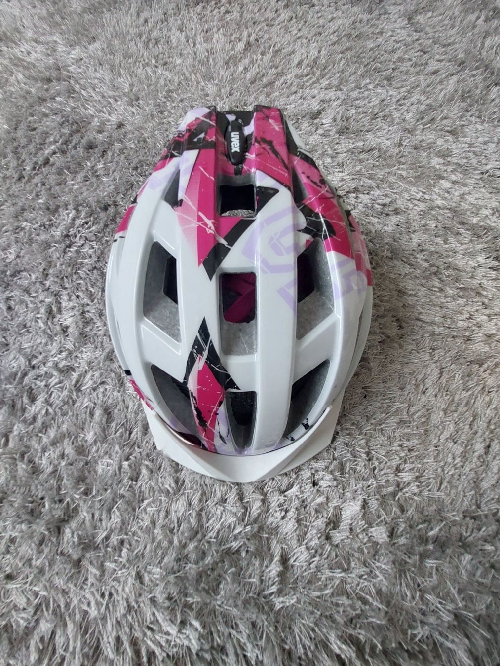 Uvex Helme: Casque de  vélo UVEX fille  taille 52-57cm – Neu (gemäss Beschreibung) aus Lausanne von anta-123
