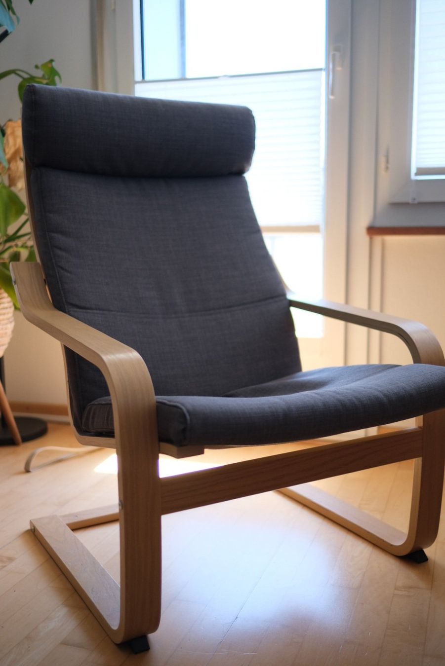 Ikea Fauteuils: POÄNG Sessel Dunkelgrau – D'occasion à Zürich par Scorten