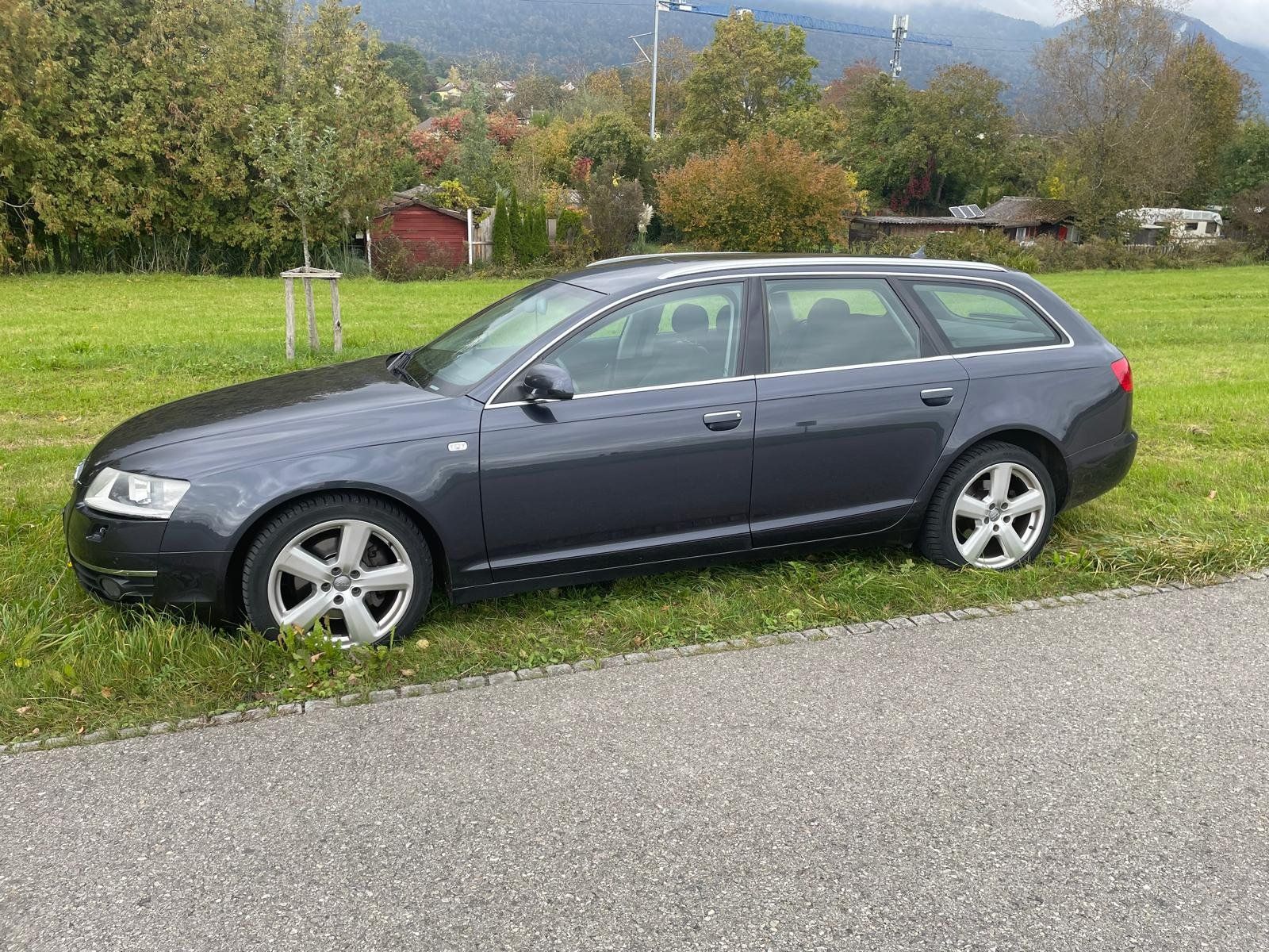 Audi Automobili: AUDI A6 Avant Quattro 3.2 V6 – Usato da Biel/Bienne venduto da erw_h27c 1