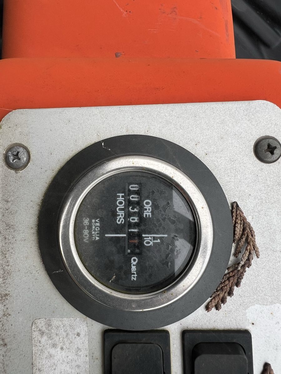 Toutes les machines: Wischmaschine Taski – Défectueux à Gansingen par Immotrans 1