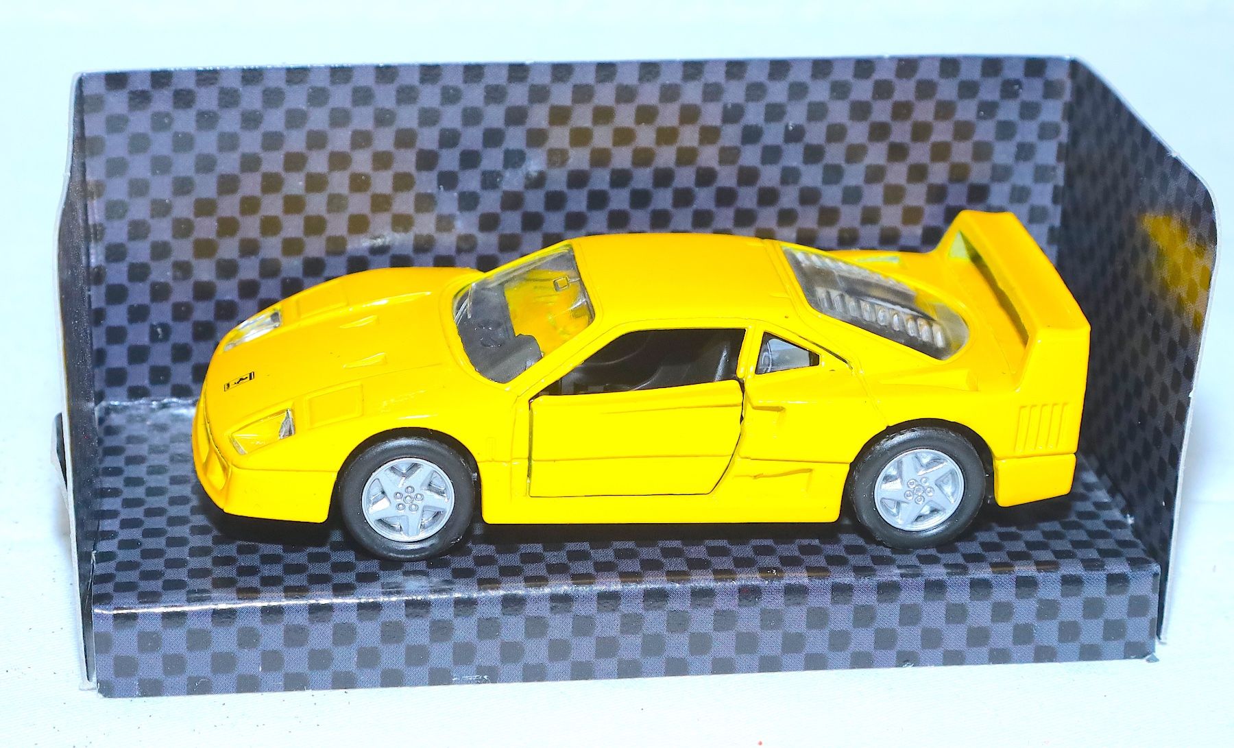 Ferrari Modellautos: FERRARI F 40 SAMMLUNG VON SHELL 1:38 – Neu und originalverpackt aus Ipsach von Merlux 1