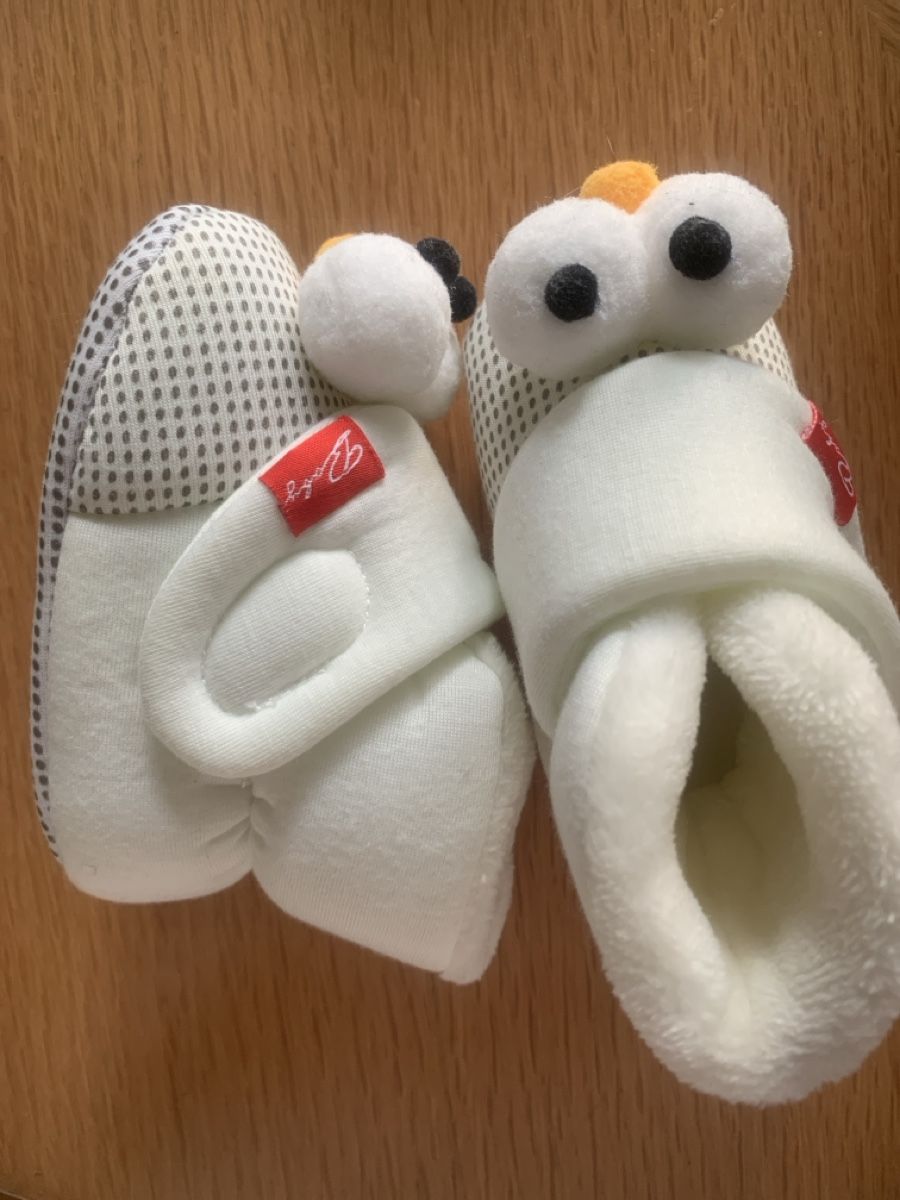 Scarpe per ragazzi: Flauschige Babyschuhe Grösse 17/18 – Nuovo (secondo la descrizione) da Basel venduto da yir_tj2l 2